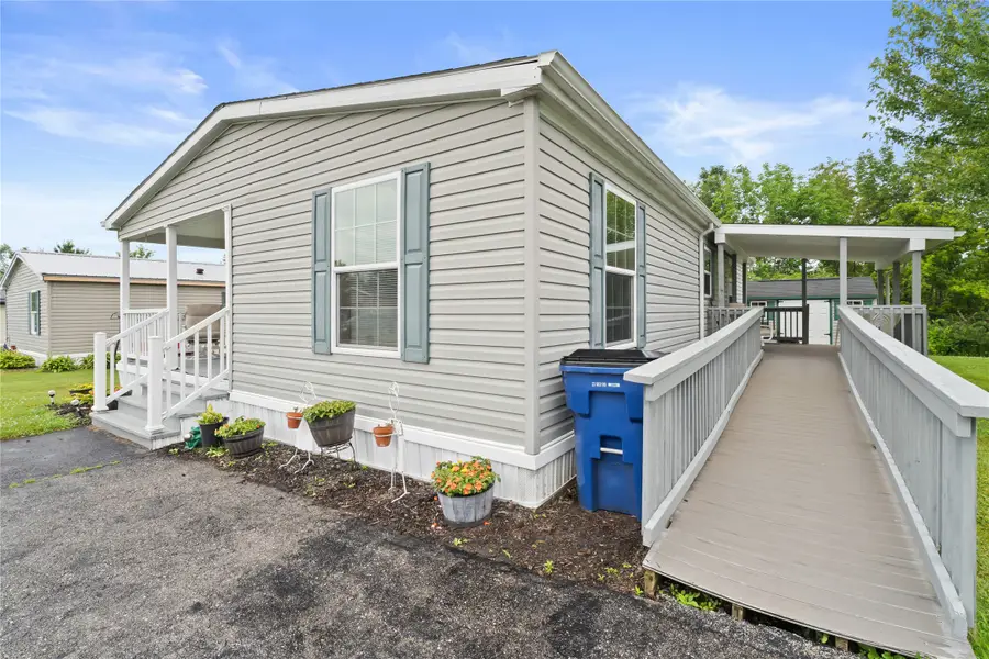 360 Snowbury Street, Erie, PA 16509 - #3