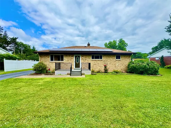 1084 Woodmont Drive, Meadville, PA 16335