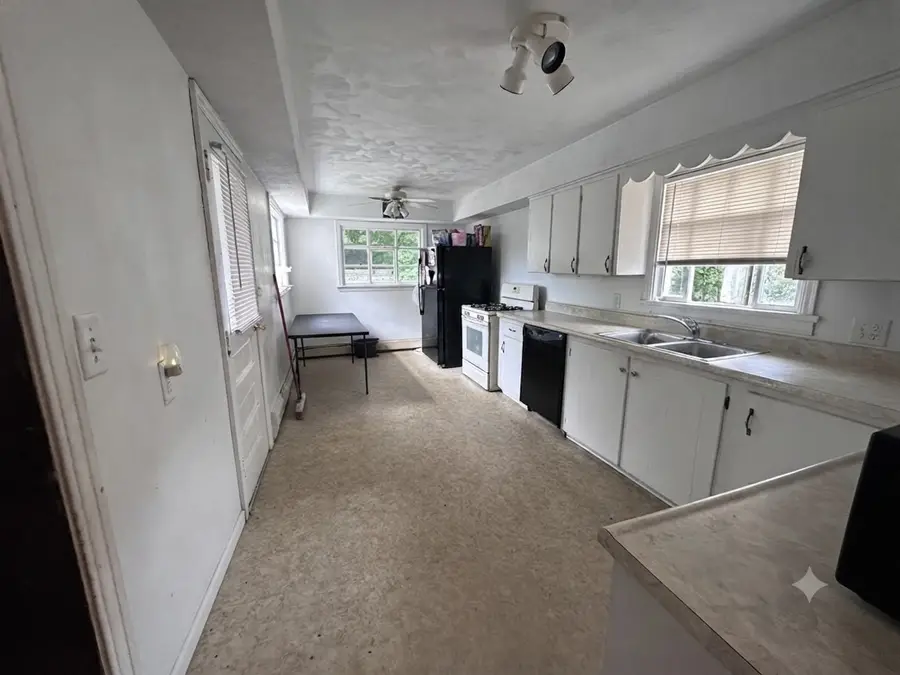 1163 W 27th Street, Erie, PA 16508 - #3