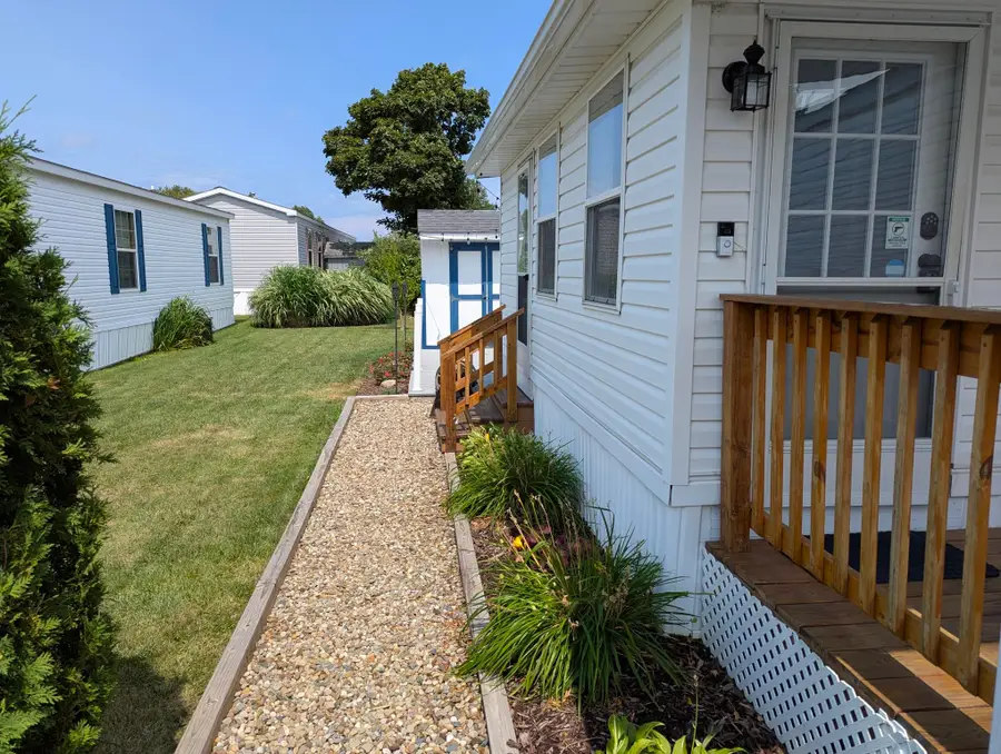 2713 W Park Lane, Erie, PA 16506 - #2