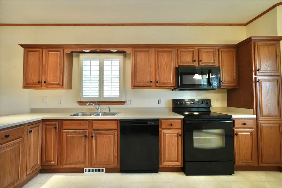 4220 Azalea Circle, Millcreek, PA 16506 - #3