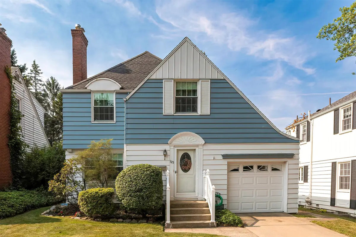 125 E 37th Street, Erie, PA 16504 - #1