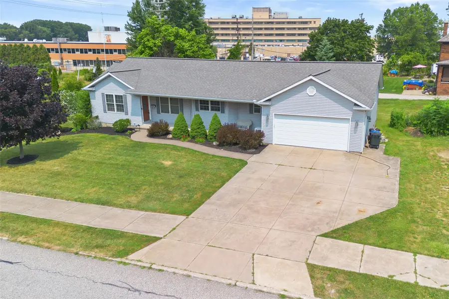 152 E 41st Street, Erie, PA 16504 - #2
