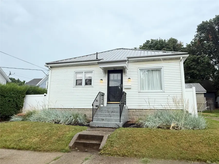 341 W 29th Street, Erie, PA 16508 - #2