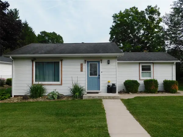 155 E 6th Street, Waterford, PA 16441