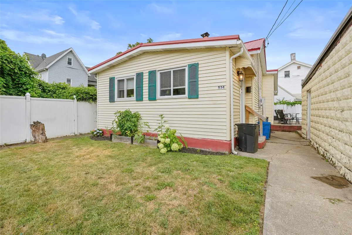 534 W 16th Street, Erie, PA 16502 - #1