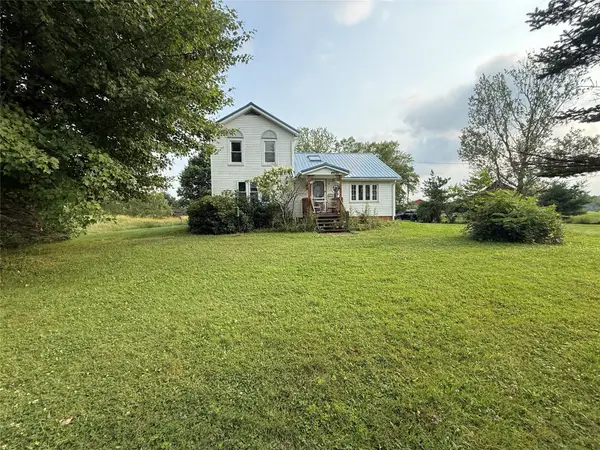 4369 State Highway 198 Highway, Conneautville, PA 16406