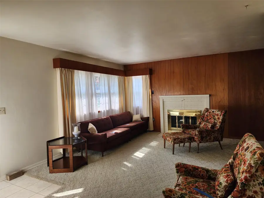 727 Burkhart Avenue, Erie, PA 16511 - #2