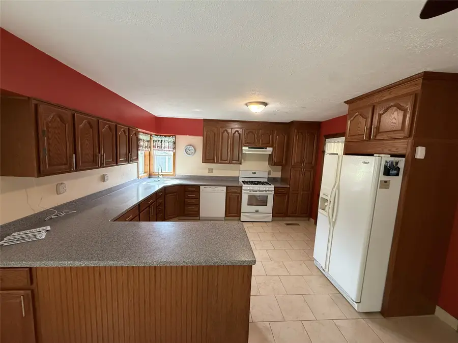 2570 N Mill Street, North East, PA 16428 - #3