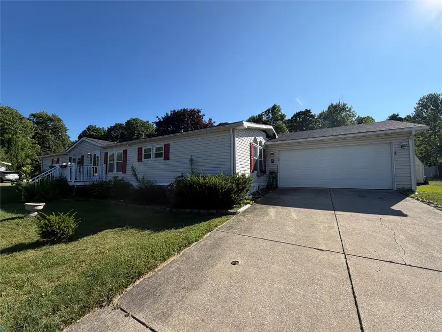 555 Shadybrook Circle W, Girard, PA 16417 - #2