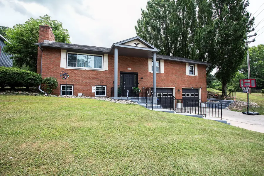 113 E Arlington Road, Erie, PA 16509 - #2