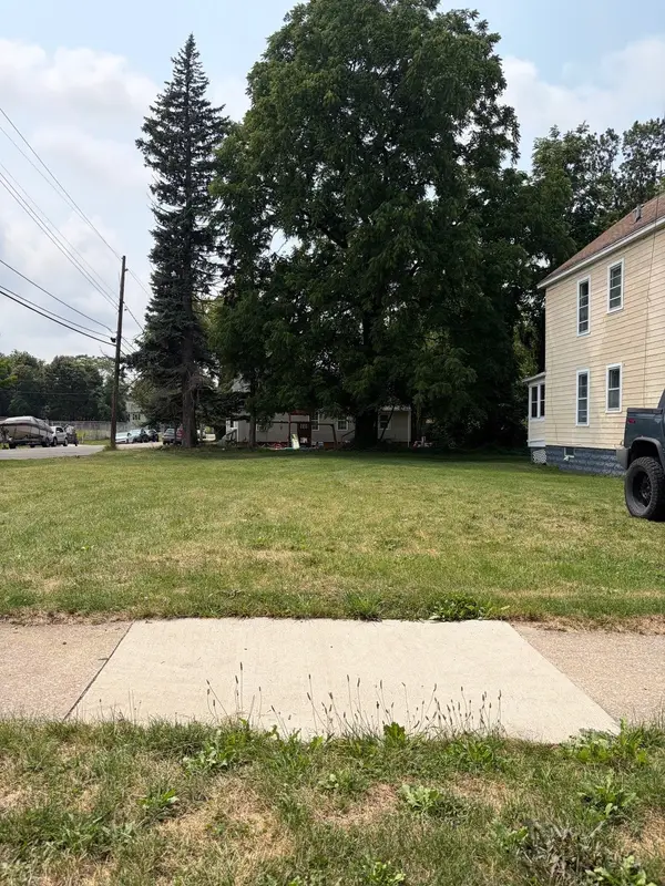 2426 Holland Street, Erie, PA 16503