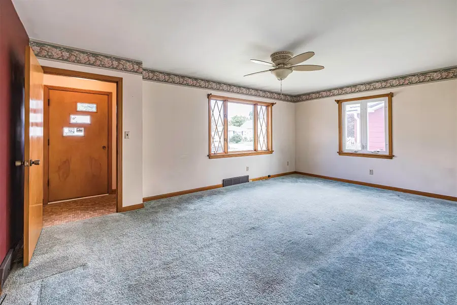 1355 W 33rd Street, Erie, PA 16508 - #3
