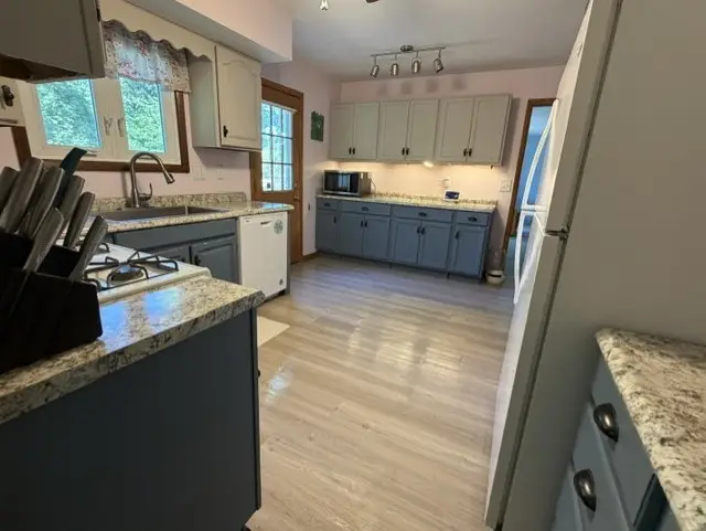 618 Burkhart Avenue, Erie, PA 16511 - #2