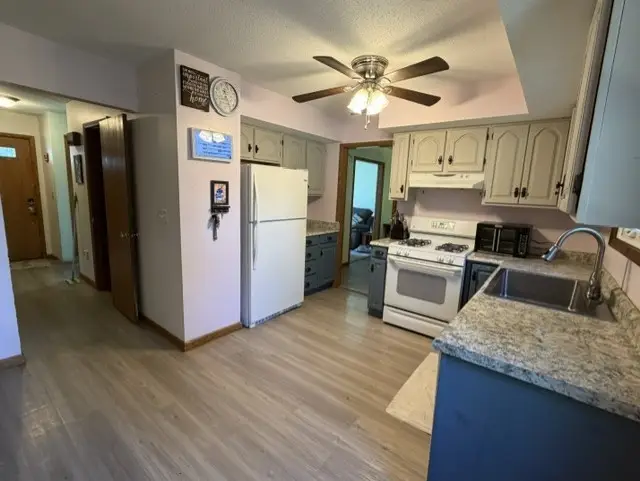 618 Burkhart Avenue, Erie, PA 16511 - #3