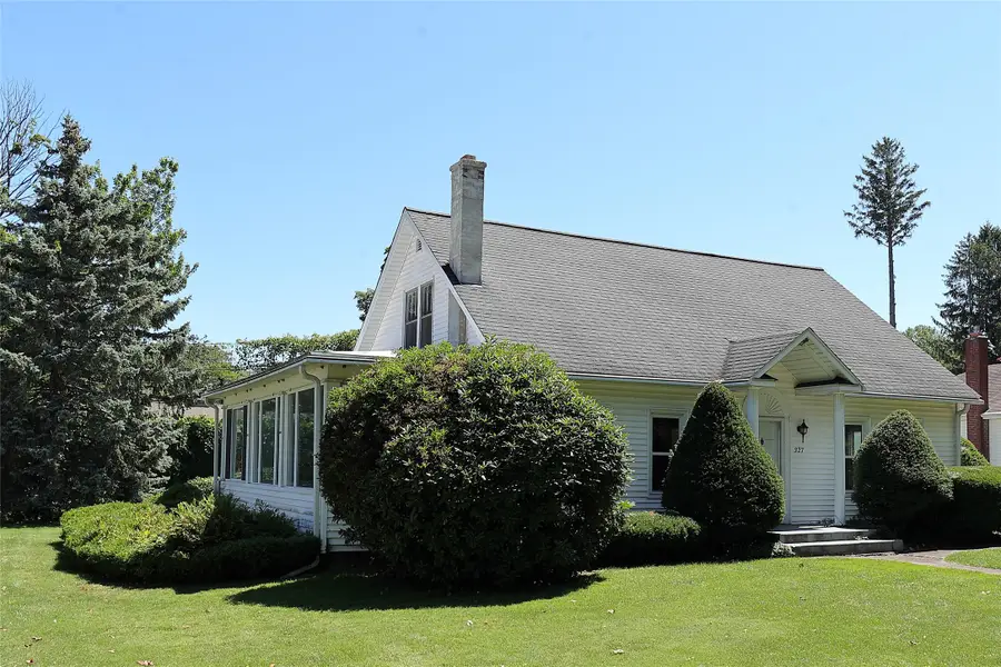 327 Roslyn Avenue, Millcreek, PA 16505 - #2