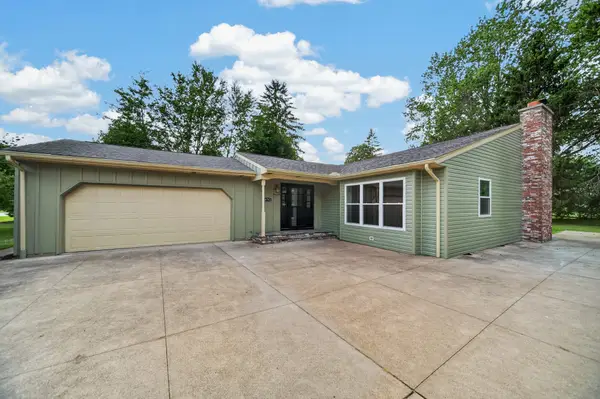 6742 Walnut Creek Drive, Fairview, PA 16415