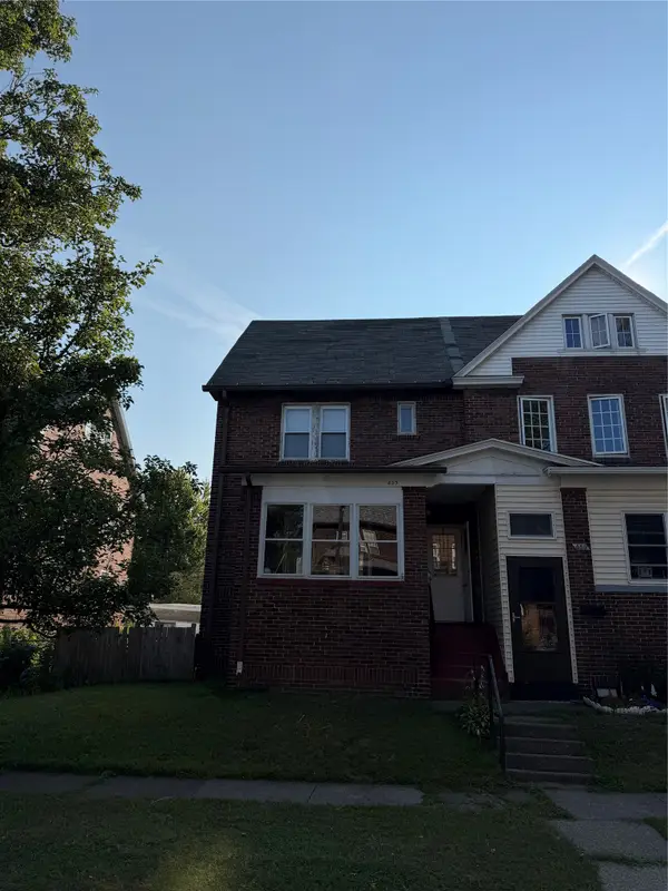 4 Lawrence Park Rowhouse Investment Package Street #4, Erie, PA 16511