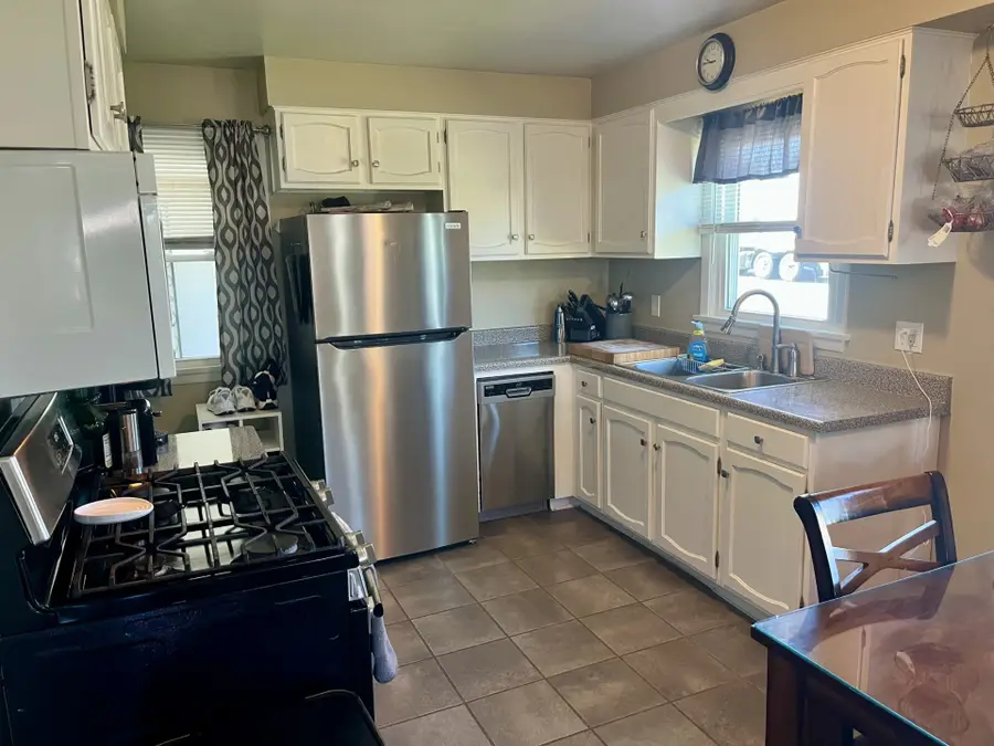 3715 Washington Avenue, Erie, PA 16508 - #3