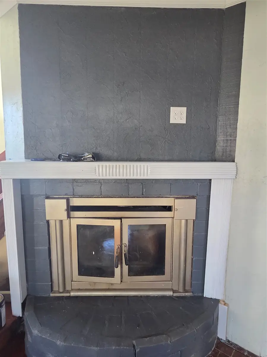 306 East 27th Street, Erie, PA 16504 - #3