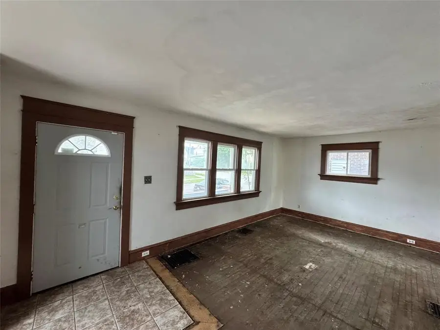 2626 Pennsylvania Avenue, Erie, PA 16504 - #2