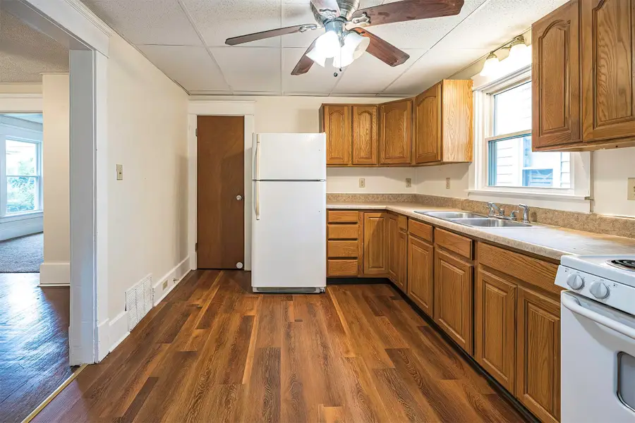 952 W 25th Street, Erie, PA 16502 - #3