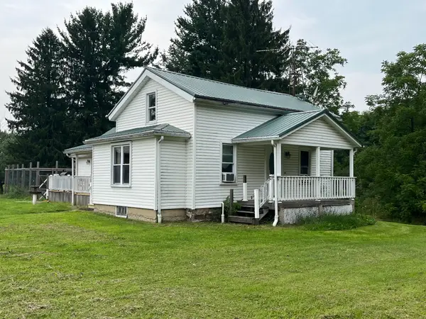 15485 Linesville Road, Linesville, PA 16424