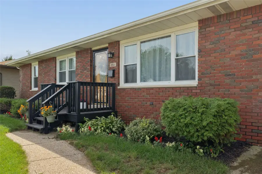 2511 E 33rd Street, Erie, PA 16510 - #2