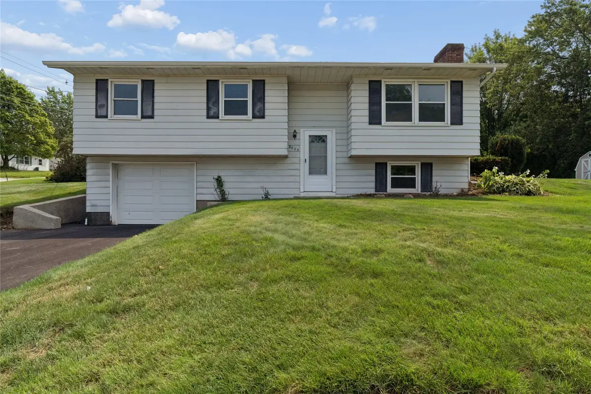 2025 E 42nd Street, Erie, PA 16510 - #1