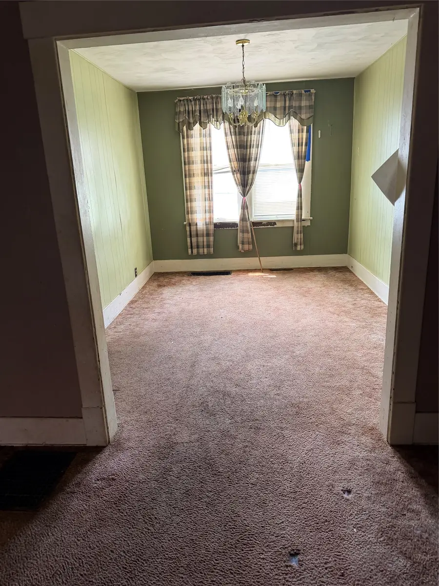 864 Rumsey Avenue, Erie, PA 16511 - #3