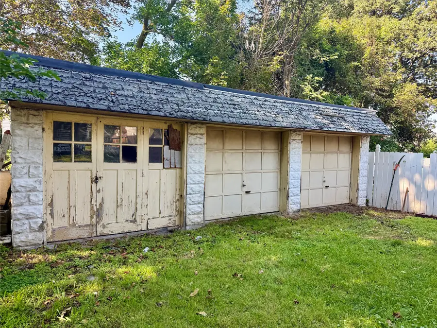 310 E 30th Street, Erie, PA 16504 - #3