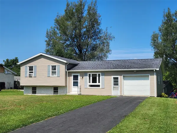 380 E 3rd Street, Waterford, PA 16441