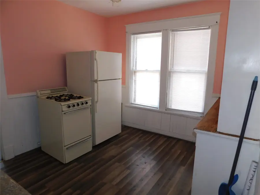 527 E 7th Street, Erie, PA 16503 - #3