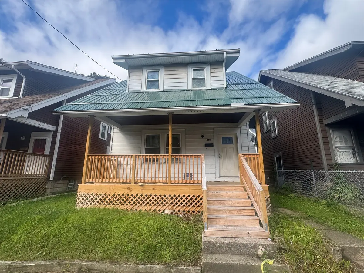 304 Poplar Street, Erie, PA 16507 - #1