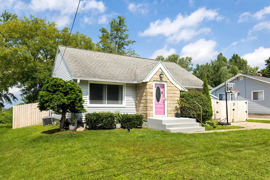 1022 W Grandview Boulevard, Erie, PA 16509 - #3