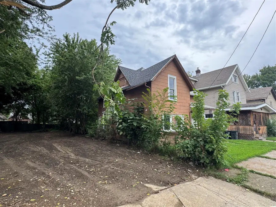 856 E 22nd Street, Erie, PA 16503 - #3