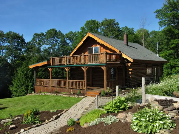 605 Stanton Hill Road, Russell, PA 16345