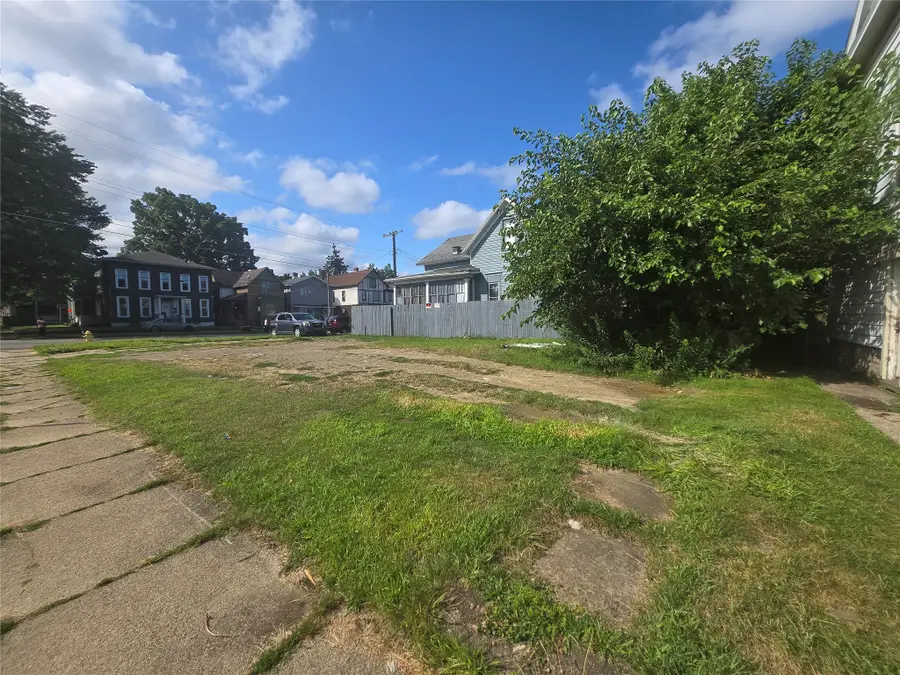 926 Wallace Street, Erie, PA 16503 - #3