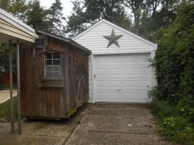 1050 W 39th Street, Erie, PA 16509 - #3