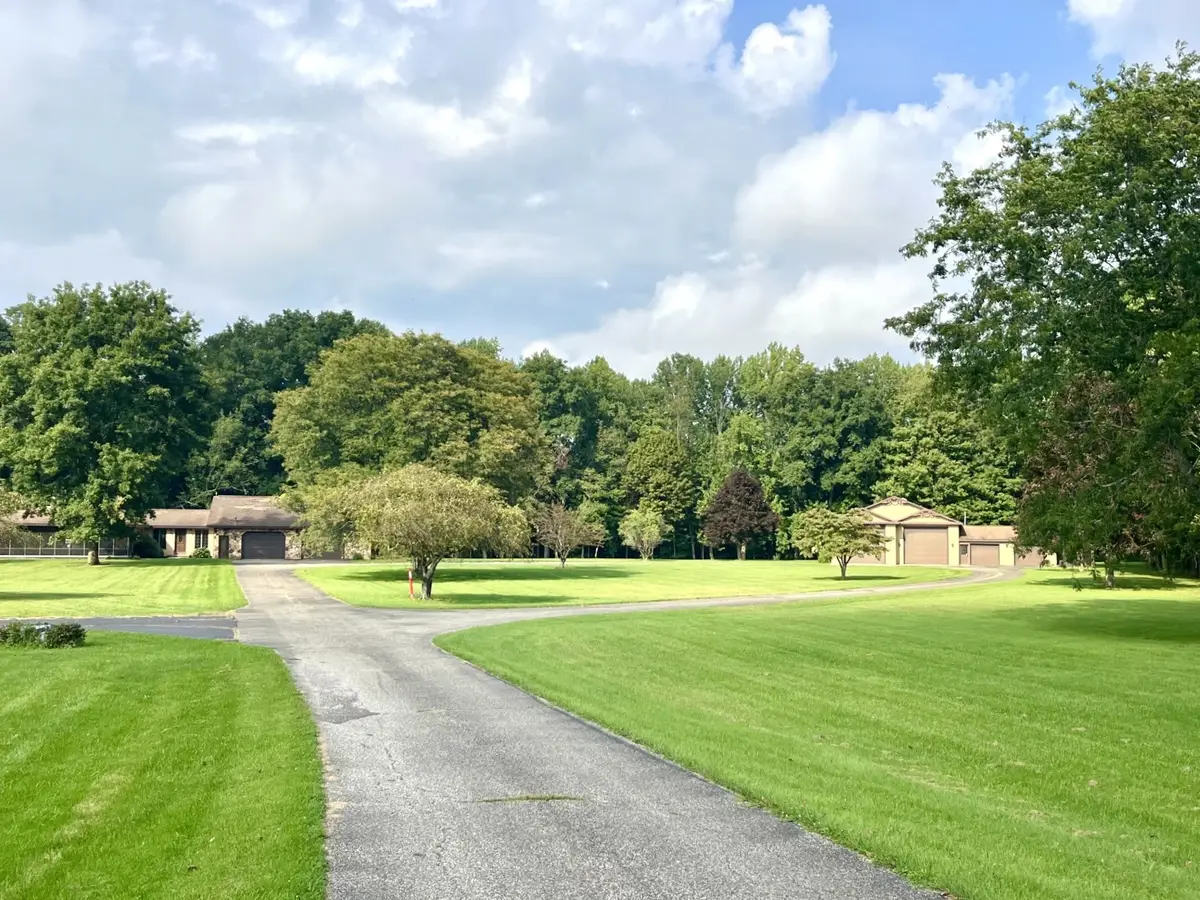 10285 Lakeview Lane, Girard, PA 16417 - #1