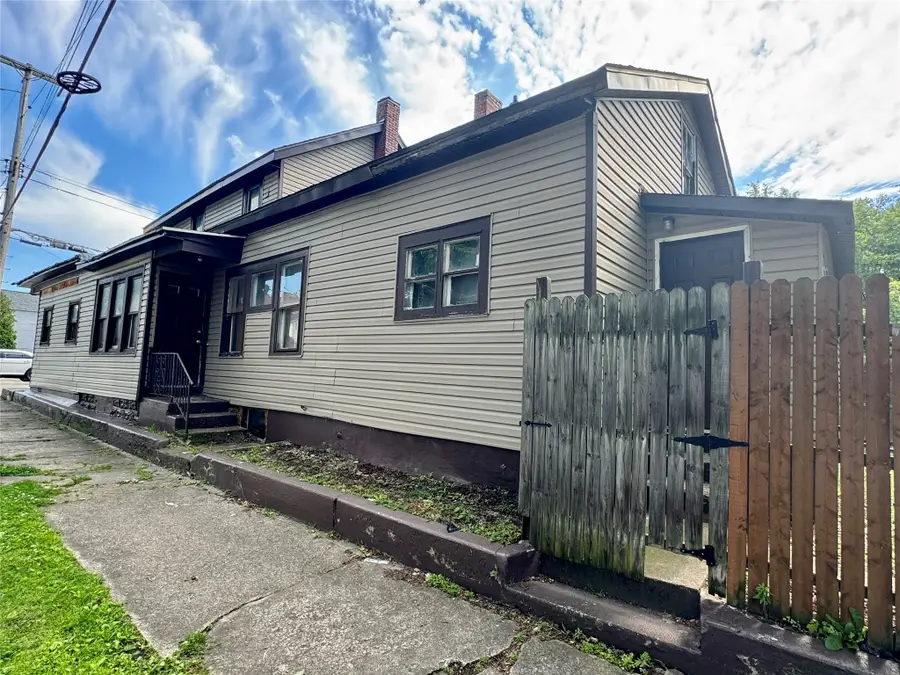 862 E 22nd Street, Erie, PA 16503 - #2