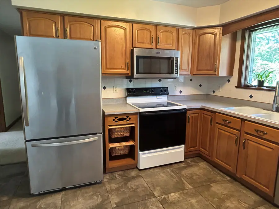 130 E Arlington Road, Erie, PA 16509 - #2