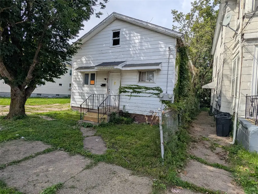 930 W 17th Street, Erie, PA 16502 - #2