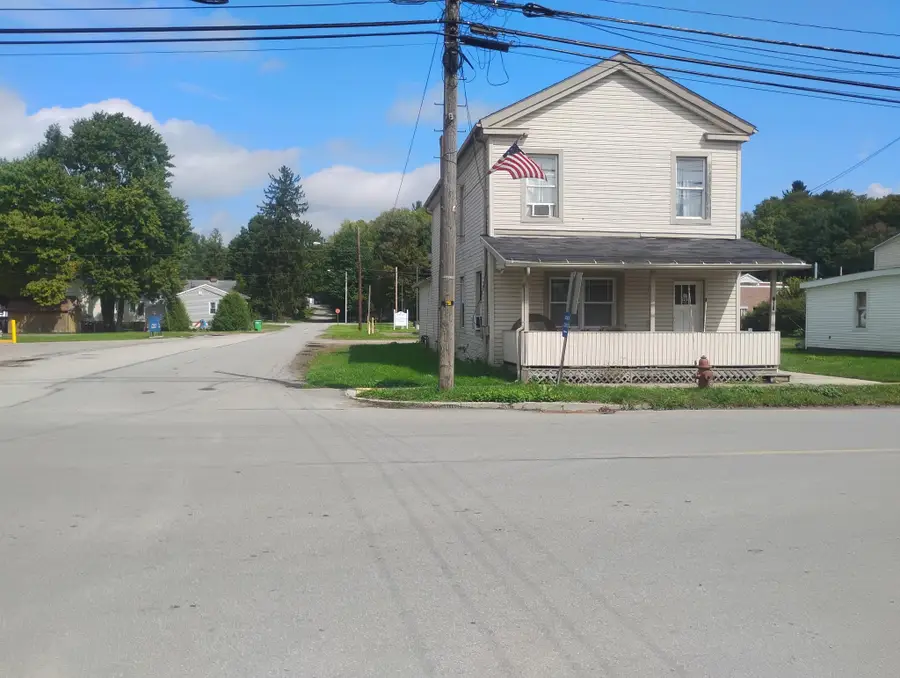 901 Main Street, Conneautville, PA 16406 - #2