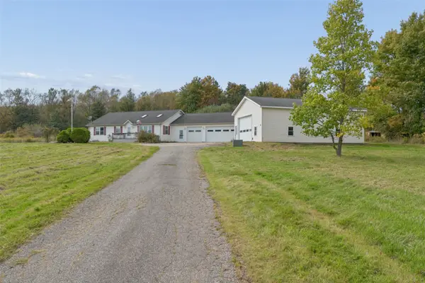 10046 New Road, North East, PA 16428