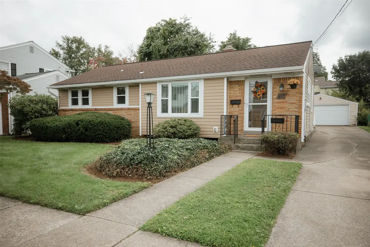 423 E 36th Street, Erie, PA 16504 - #1