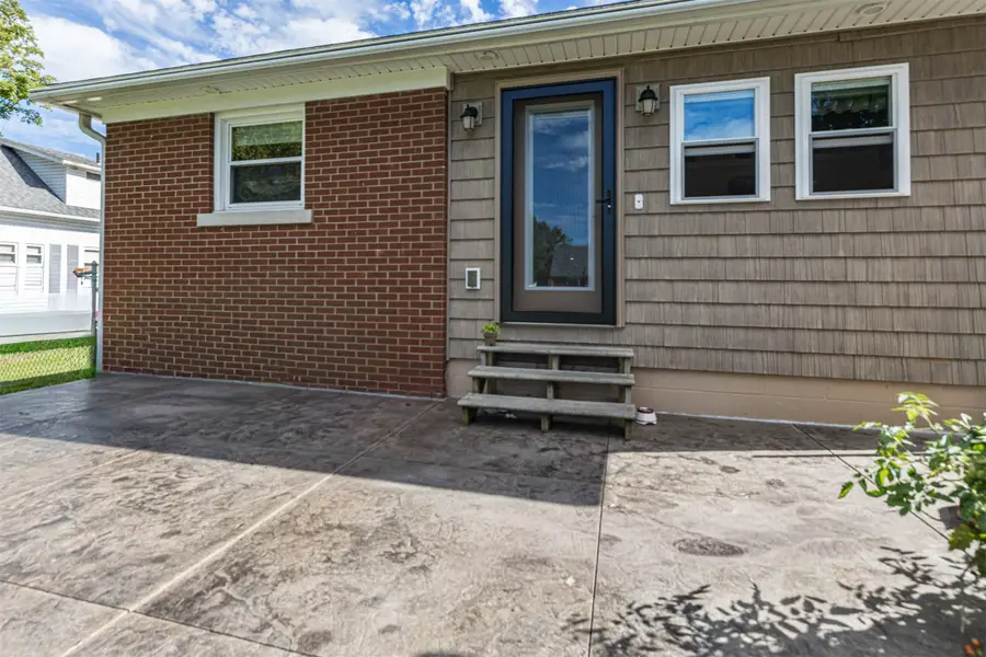 952 E 32 Street, Erie, PA 16504 - #2