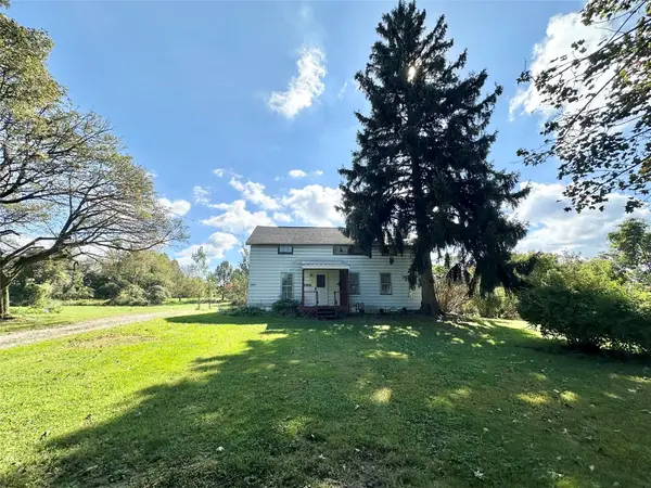 10595 W Law Road, North East, PA 16428