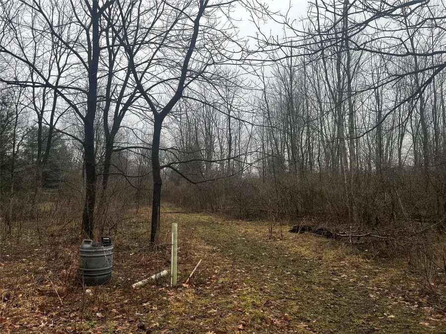 9141 W Calvin Road, Hartstown, PA 16131 - #3