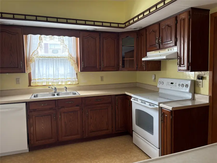 1074 N Center Street, Corry, PA 16407 - #3